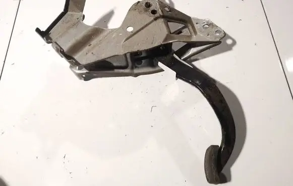 Opel Astra G Brake pedal 
