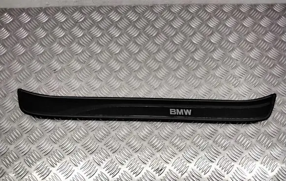 BMW 3 E90 E91 Side skirt front trim 7060280