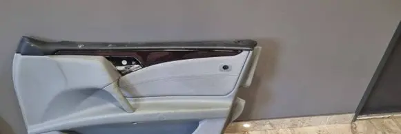 Mercedes-Benz E W210 Front door card panel trim