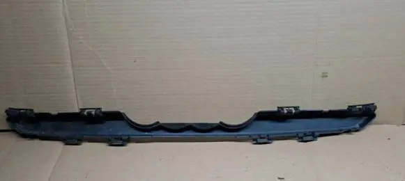 Front bumper upper radiator grill