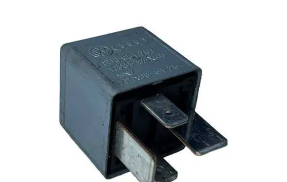 Audi A6 S6 C6 4F Other relay 8D0951253