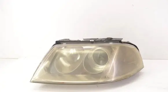 Volkswagen PASSAT B5 Headlight/headlamp 15442700 15443300