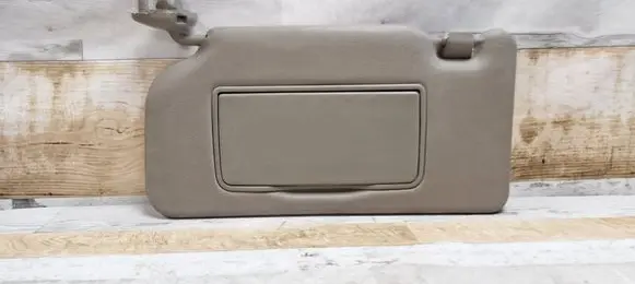 Sun visor