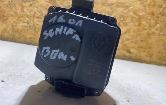 Renault Scenic I Throttle valve 408239822001 8200063652 8200123061