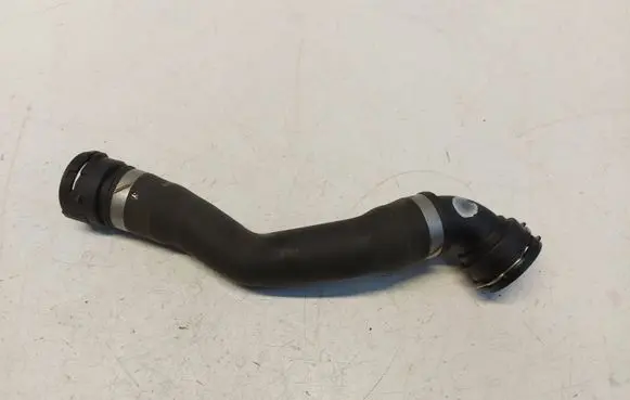 Audi A8 S8 D5 Engine coolant pipe/hose