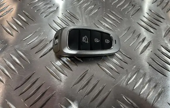 Hyundai Tucson IV NX4 Ignition key/card PU12385