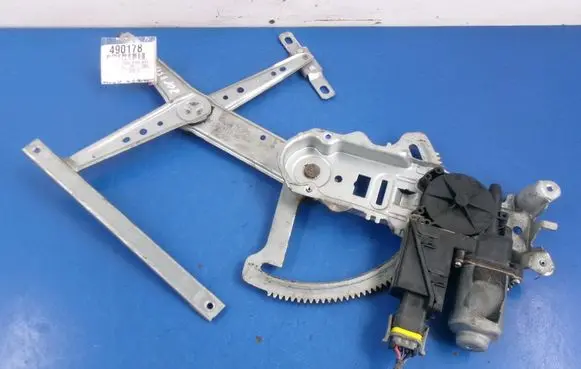 Opel Combo C Front door window regulator with motor