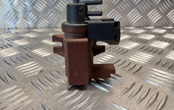 Volvo V50 Turbo solenoid valve 6G9Q9E882CA 70177100