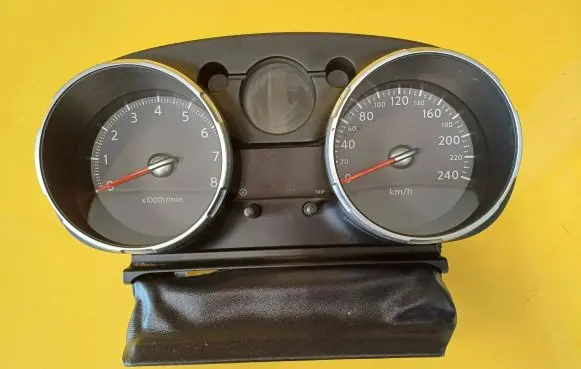 Nissan Qashqai+2 Speedometer (instrument cluster) JD02B 17CFFSC