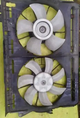 Toyota Corolla Verso AR10 Fan set DT4227502520