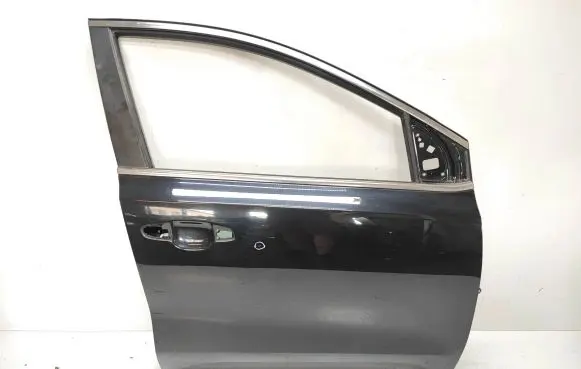KIA Sportage Front door