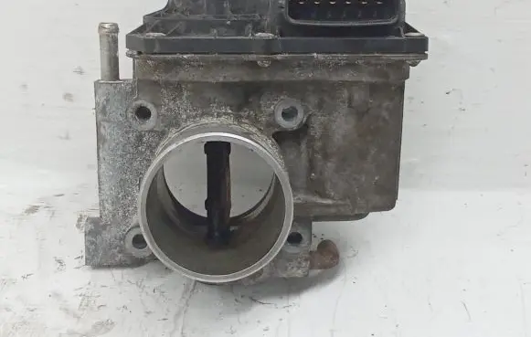 Mazda 3 II Throttle valve R2AA136B0 02M03H K4238