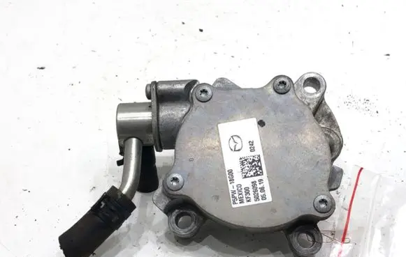 Mazda 2 Vacuum pump P5PW-18G00