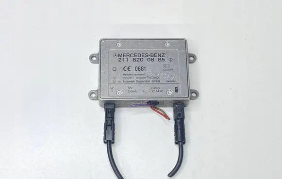Mercedes-Benz CLK A209 C209 Aerial antenna filter MC3000DC 2118200885
