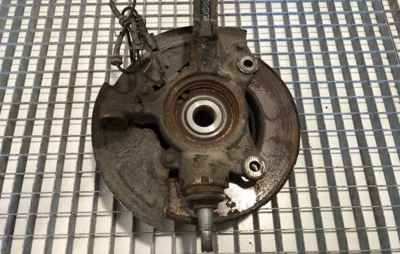 Renault Master III Front wheel hub spindle knuckle 