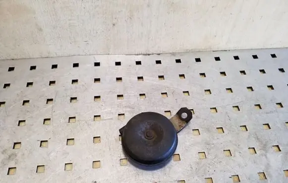 Toyota Previa (XR30, XR40) II Horn signal 8652028180