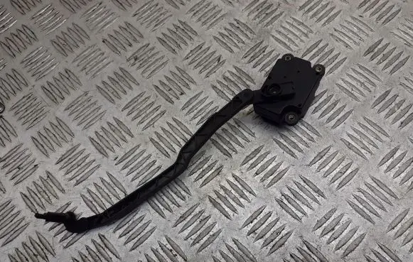 Volvo V70 A/C air flow flap actuator/motor 74933D