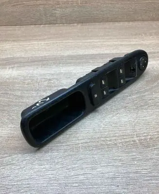 Peugeot 307 Electric window control switch 53269704