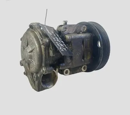 BMW 1 E81 E87 Power steering pump 7500335