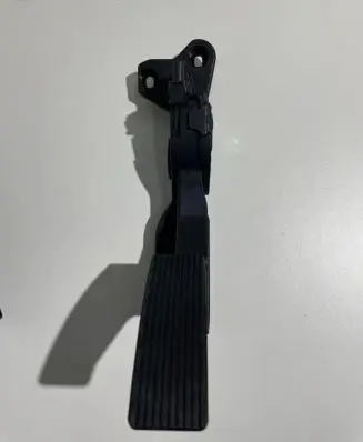 Mercedes-Benz GLE (W166 - C292) Accelerator throttle pedal A2923000100 G004ZGS001