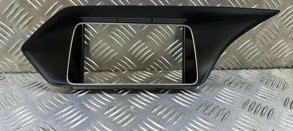 Mercedes-Benz E W212 Radio/GPS head unit trim A2126802136