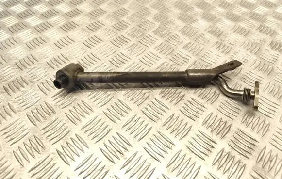 Audi A3 S3 8P Turbo turbocharger oiling pipe/hose 03G145535F