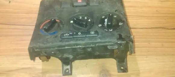 Opel Zafira A Climate control unit 90559839