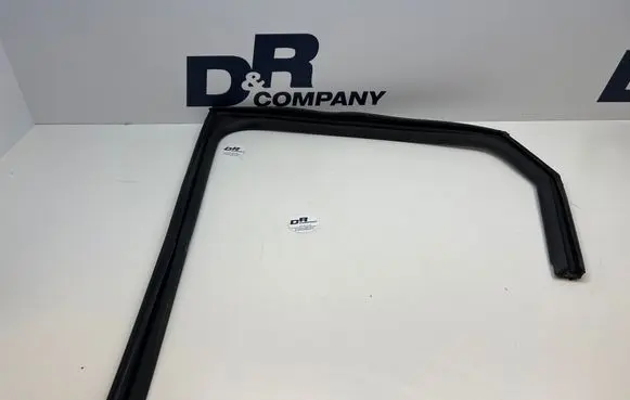 Hyundai Tucson IV NX4 Rubber seal rear door window/glass NX4EGRLB2