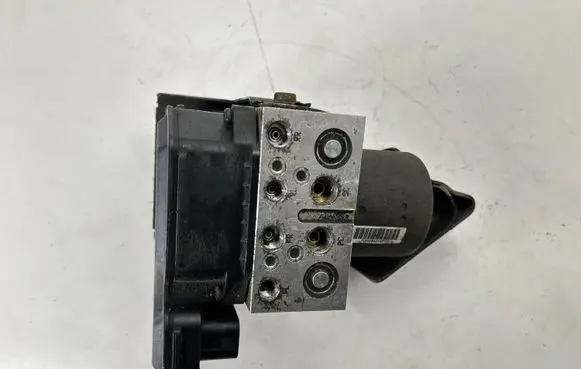 Jeep Grand Cherokee ABS Pump 68336274AB 229222153 4HH1044816374