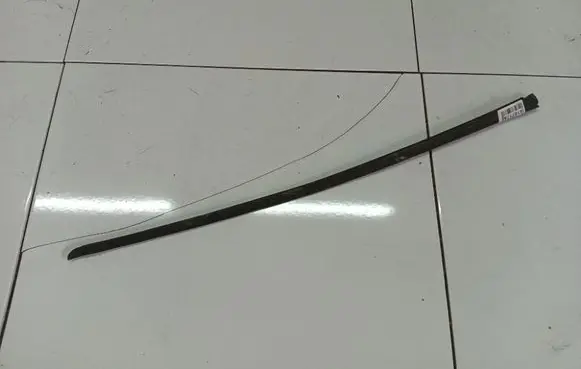 Audi A3 S3 8P Windshield trim 