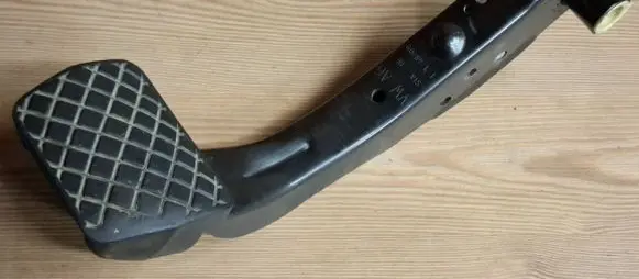 Volkswagen Caddy Brake pedal 1T2723143F