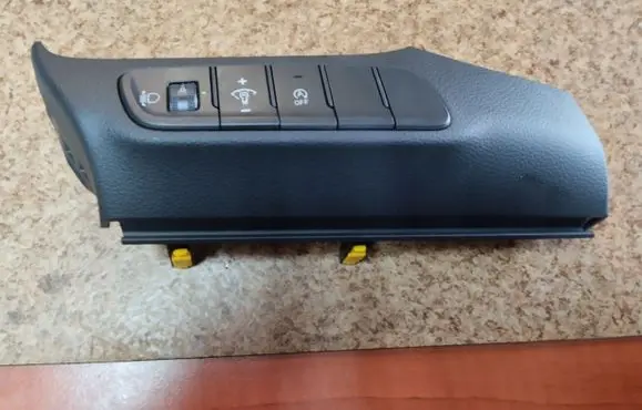 Hyundai i30 Tailgate/trunk/boot open switch S0AA0