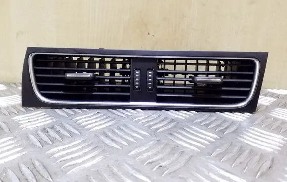 Audi A5 8T 8F Dash center air vent grill 8T2820951B