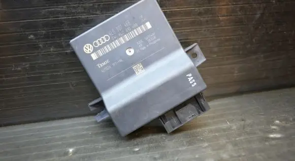 Audi A6 Allroad C6 Gateway control module 4F0953549A