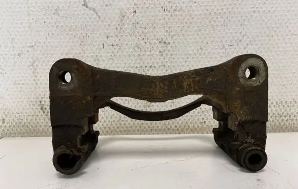 Mitsubishi Grandis Front Brake Caliper Pad/Carrier 