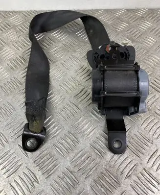 SsangYong Rexton Third row seat belt 