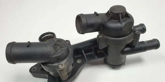 Volkswagen Golf VI Thermostat housing 03C121121D