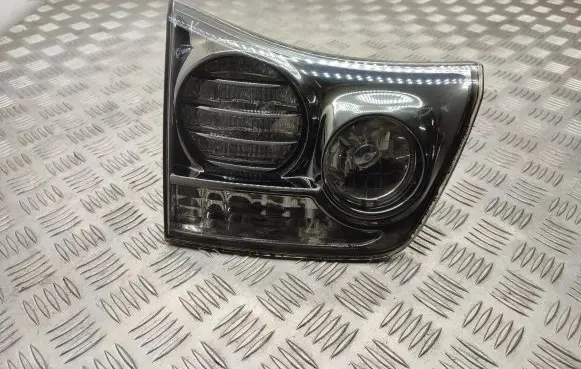 Lexus RX 330 - 350 - 400H Tailgate rear/tail lights