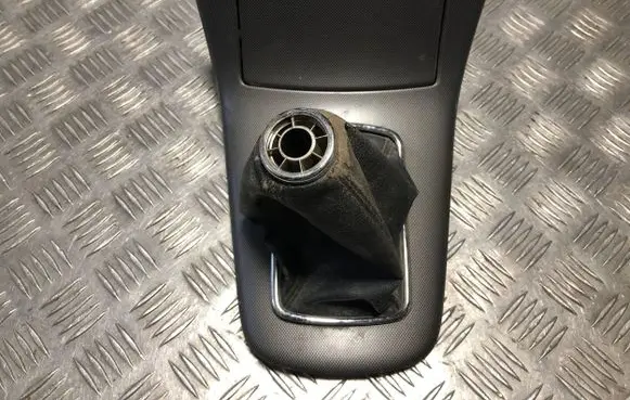 Toyota Avensis T250 Gear shifter surround trim plastic 8523 8528