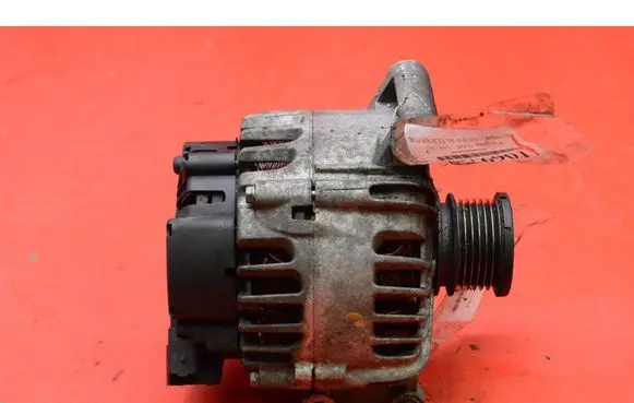 Peugeot 5008 Generator/alternator V75765138002