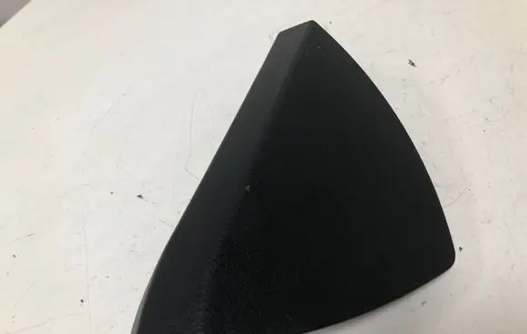 Mercedes-Benz C AMG W204 Dashboard side end trim A2047231108