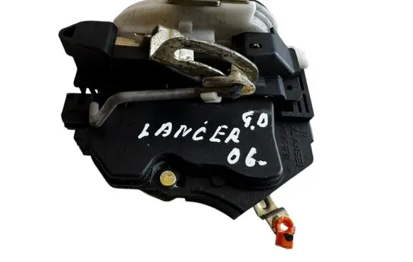 Mitsubishi Lancer Rear door lock