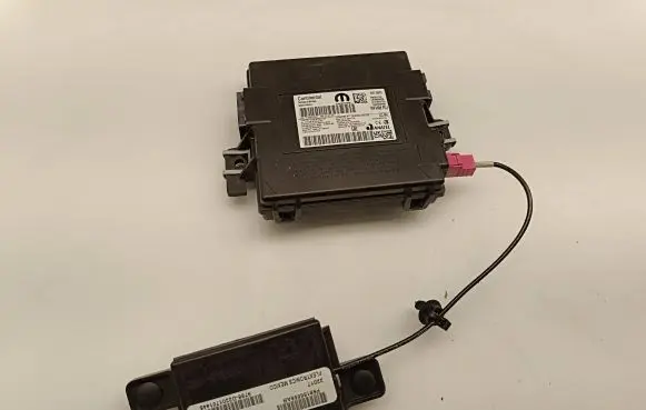 Chrysler Pacifica Other control units/modules 206323087A P68592117AA 1042206320083
