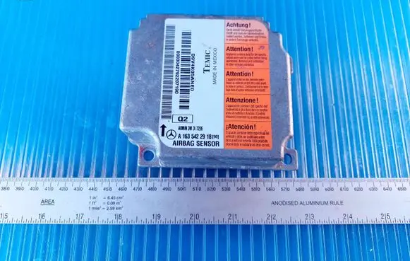 Mercedes-Benz ML W163 Airbag control unit/module A1635422918