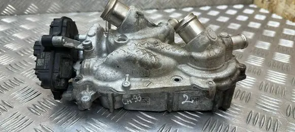 Skoda Octavia Mk3 (5E) Water pump 05E907593 04E109111J