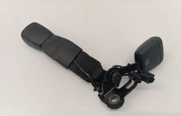 Mercedes-Benz GLC C254 Middle seatbelt buckle (rear) 2548605201