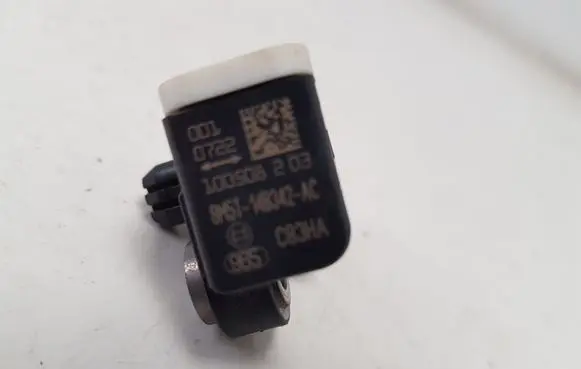 Ford Focus Airbag deployment crash/impact sensor 8M5T14B342AC