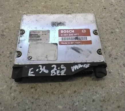 BMW 5 E34 Engine control unit/module 0261200402