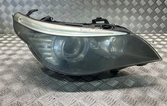 BMW 5 E60 E61 Headlight/headlamp 7044672