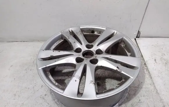 R18 alloy rim